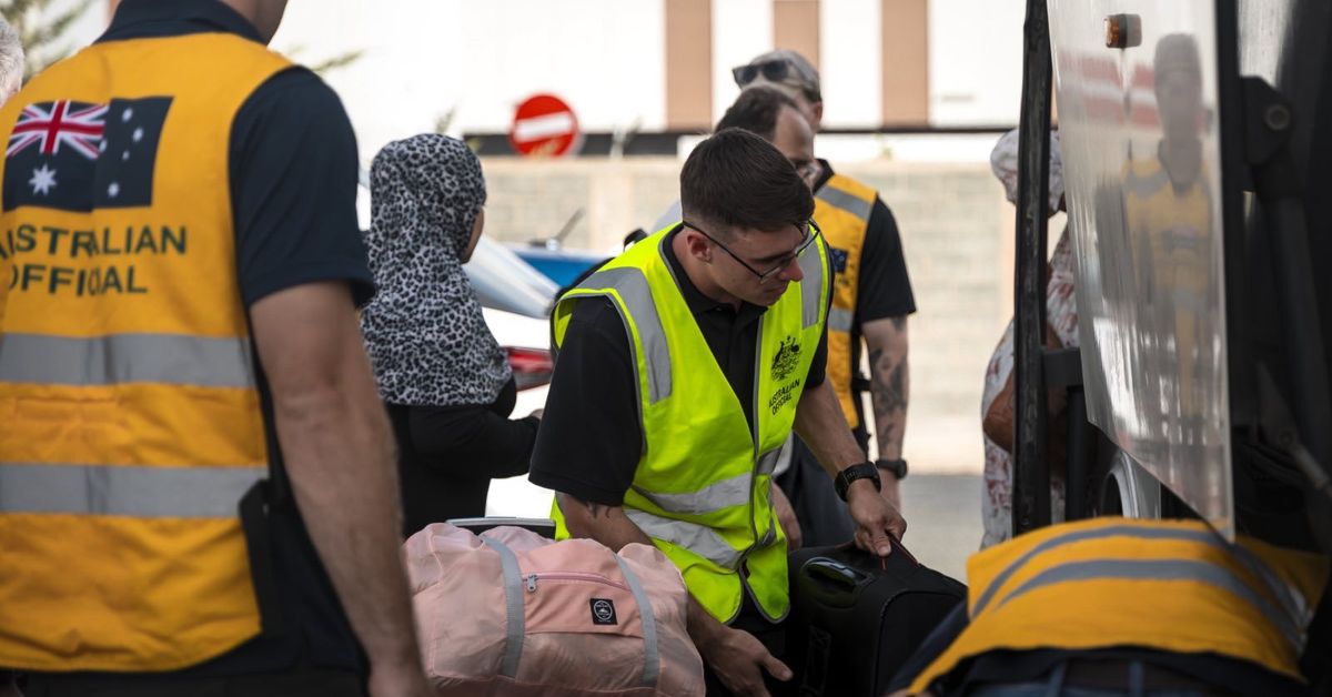 Final mercy flight out of Lebanon returns hundreds of Australians home [Video]