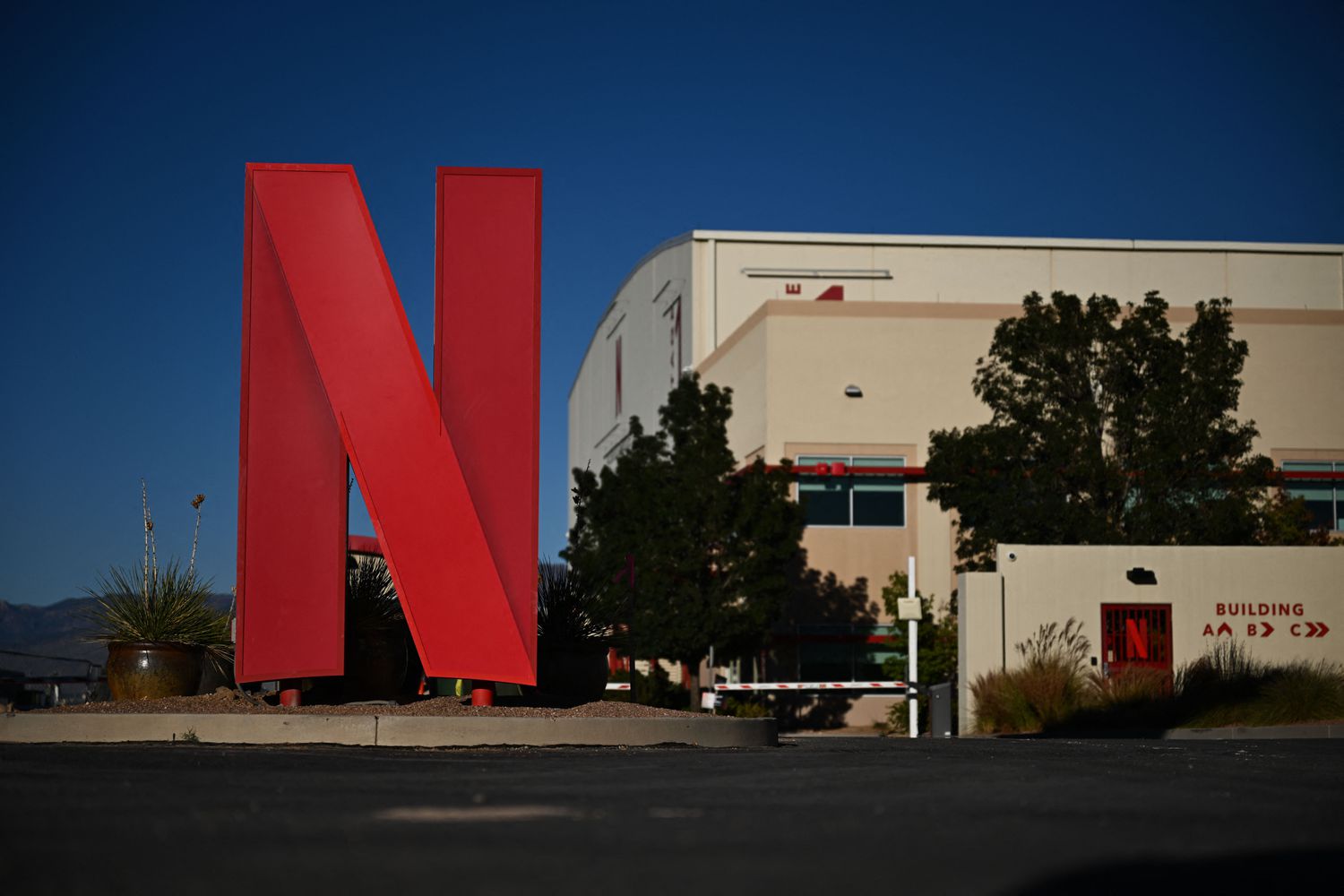 Don’t Expect a Netflix Dividend Anytime Soon [Video]