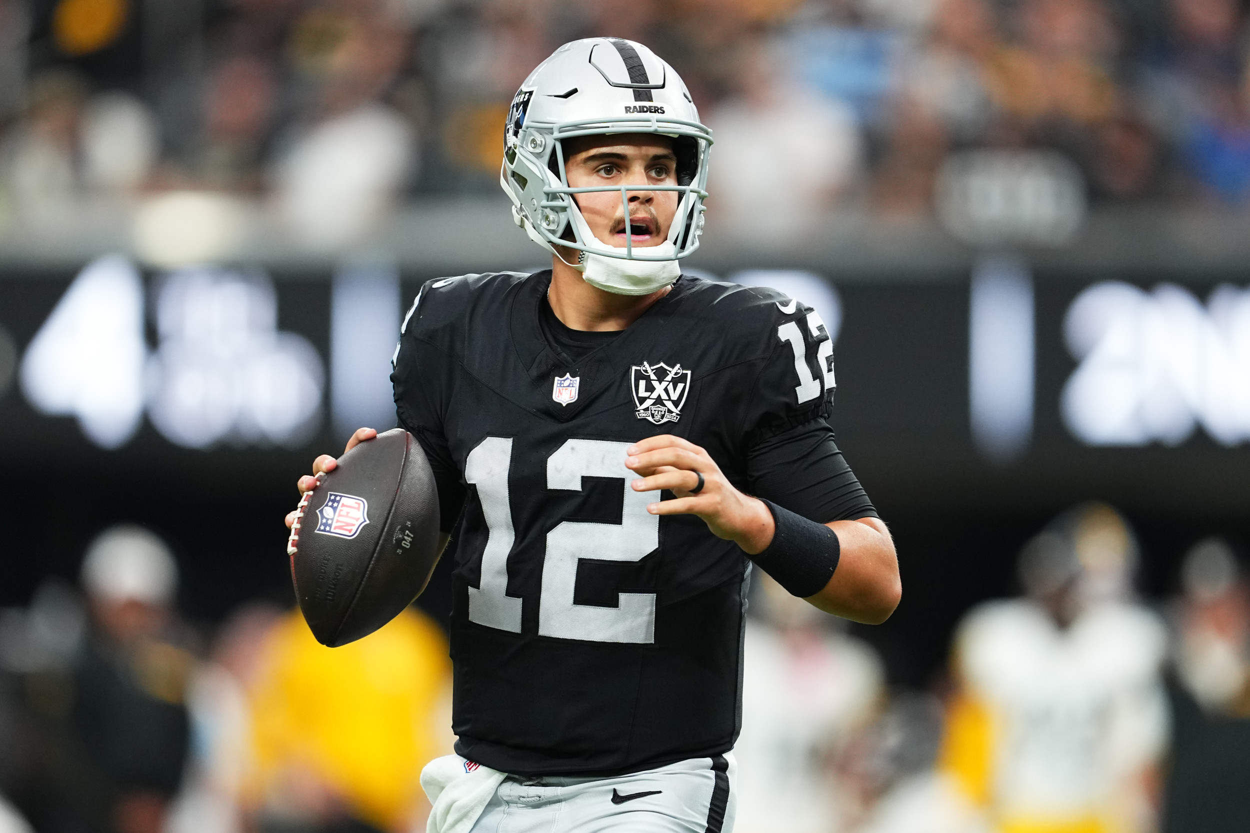 Raiders News: Aidan O’Connell Exits Game with Hand Injury, Gardner Minshew Steps In [Video]