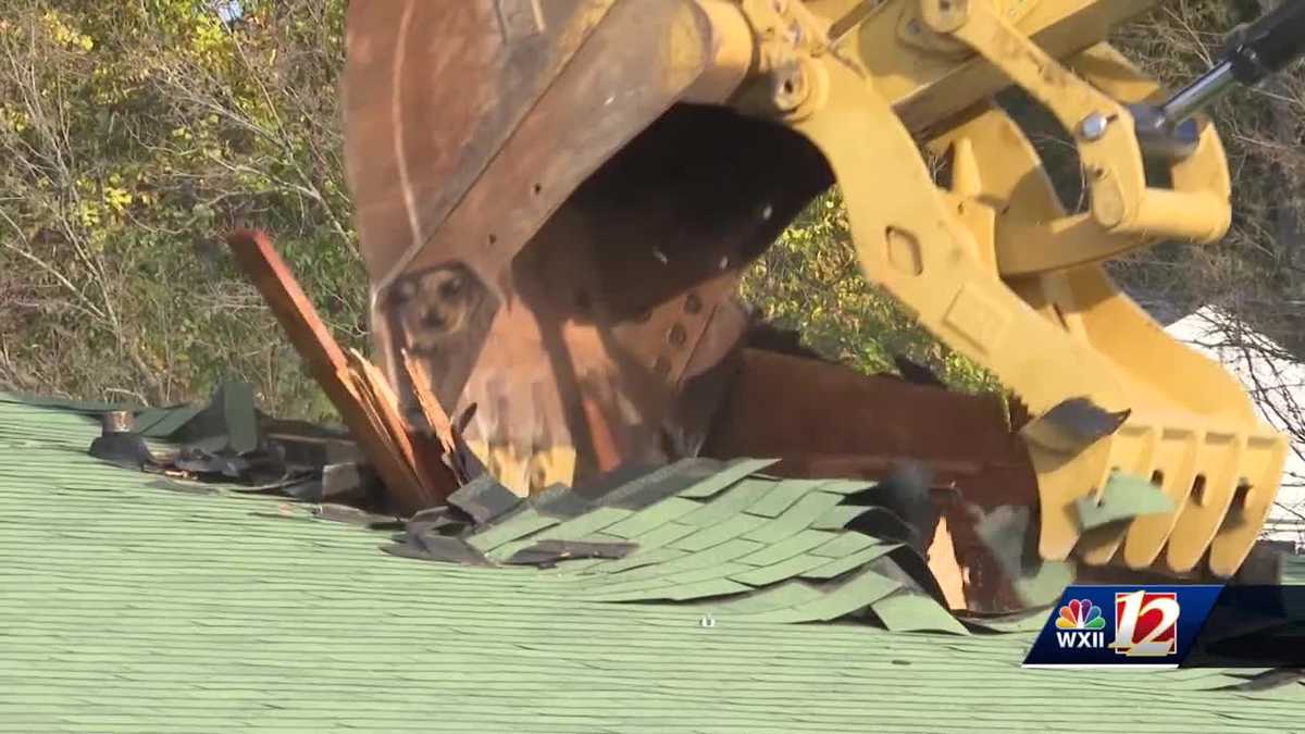 Greensboro begins demolishing Regency Inn and Suites [Video]