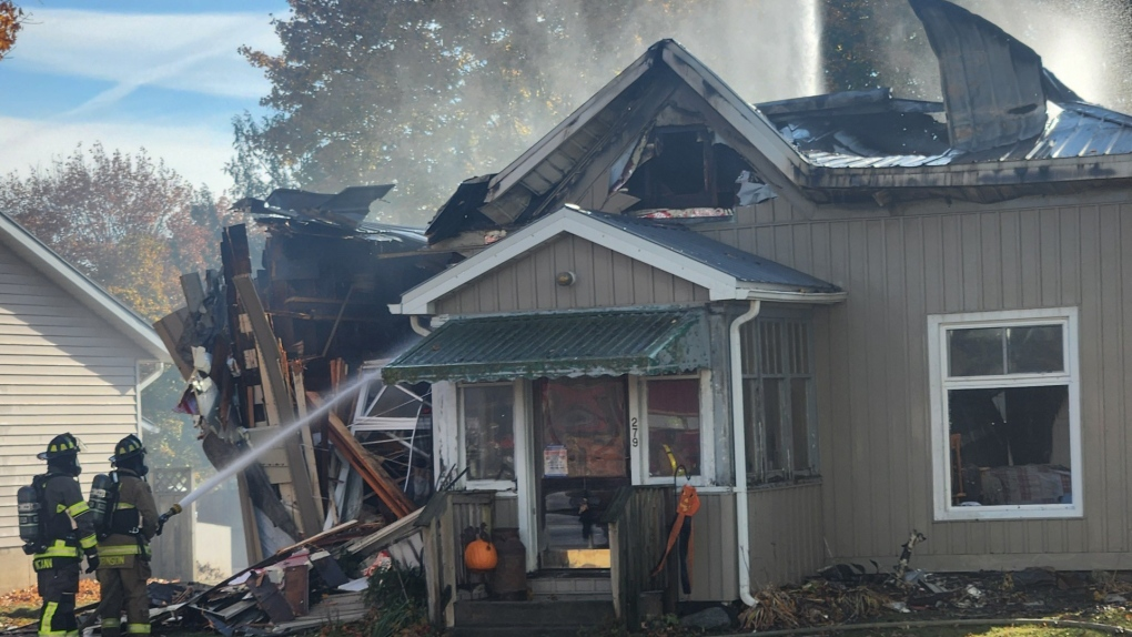 Londsborough fire destroys home | CTV News [Video]