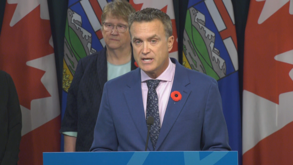 Alberta infrastructure minister accepted free Oilers playoff tickets [Video]