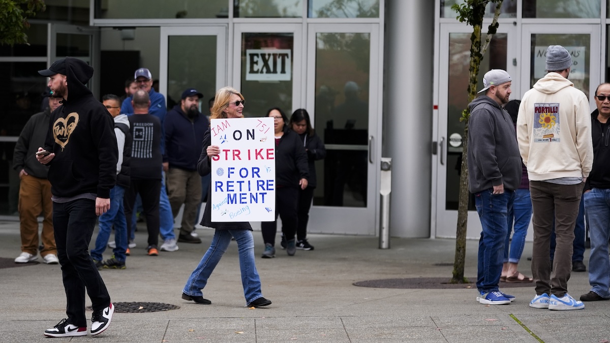 Boeing workers vote on contract deal that could end strike  NECN [Video]