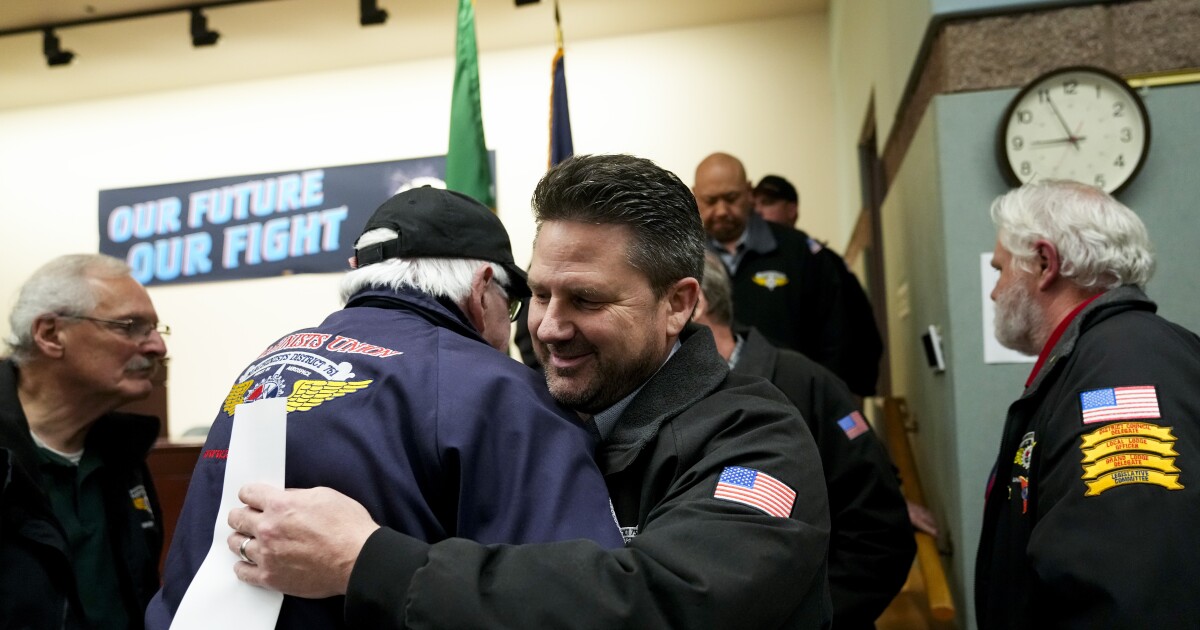 Boeing factory workers vote to accept contract and end more than 7-week strike [Video]