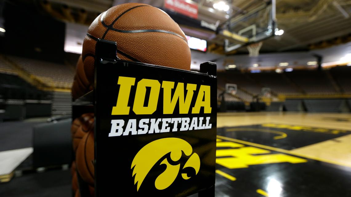 Iowa men’s basketball wins season opener at home [Video]