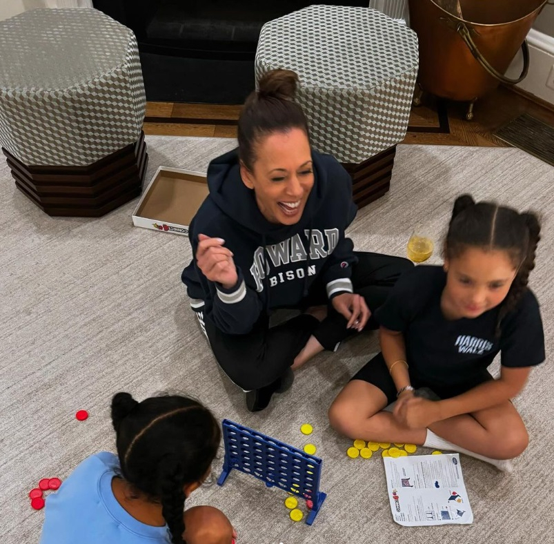 Kamala Harris’ Neice Meena Shares Adorable Photo of VP at Home With Glass of Wine after Losing Presidential Election to Trump [Video]