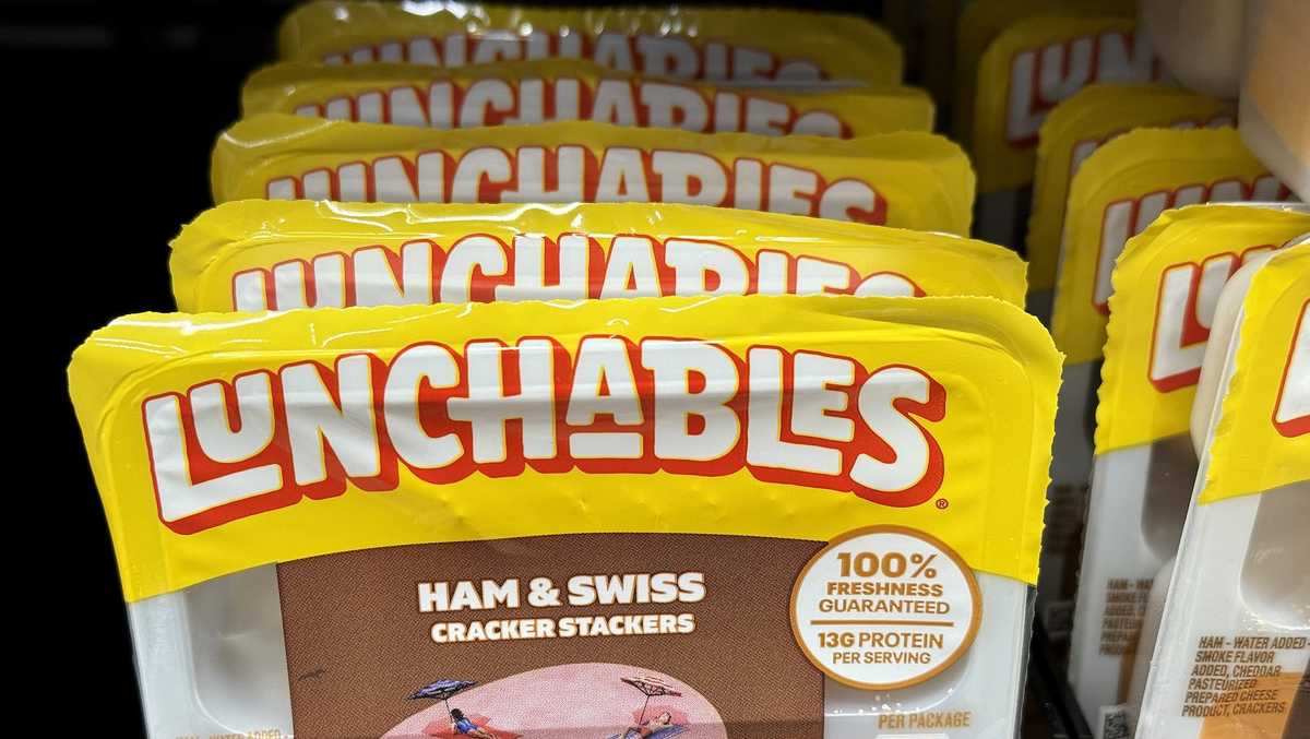 Lunchables removed from national school lunch program [Video]