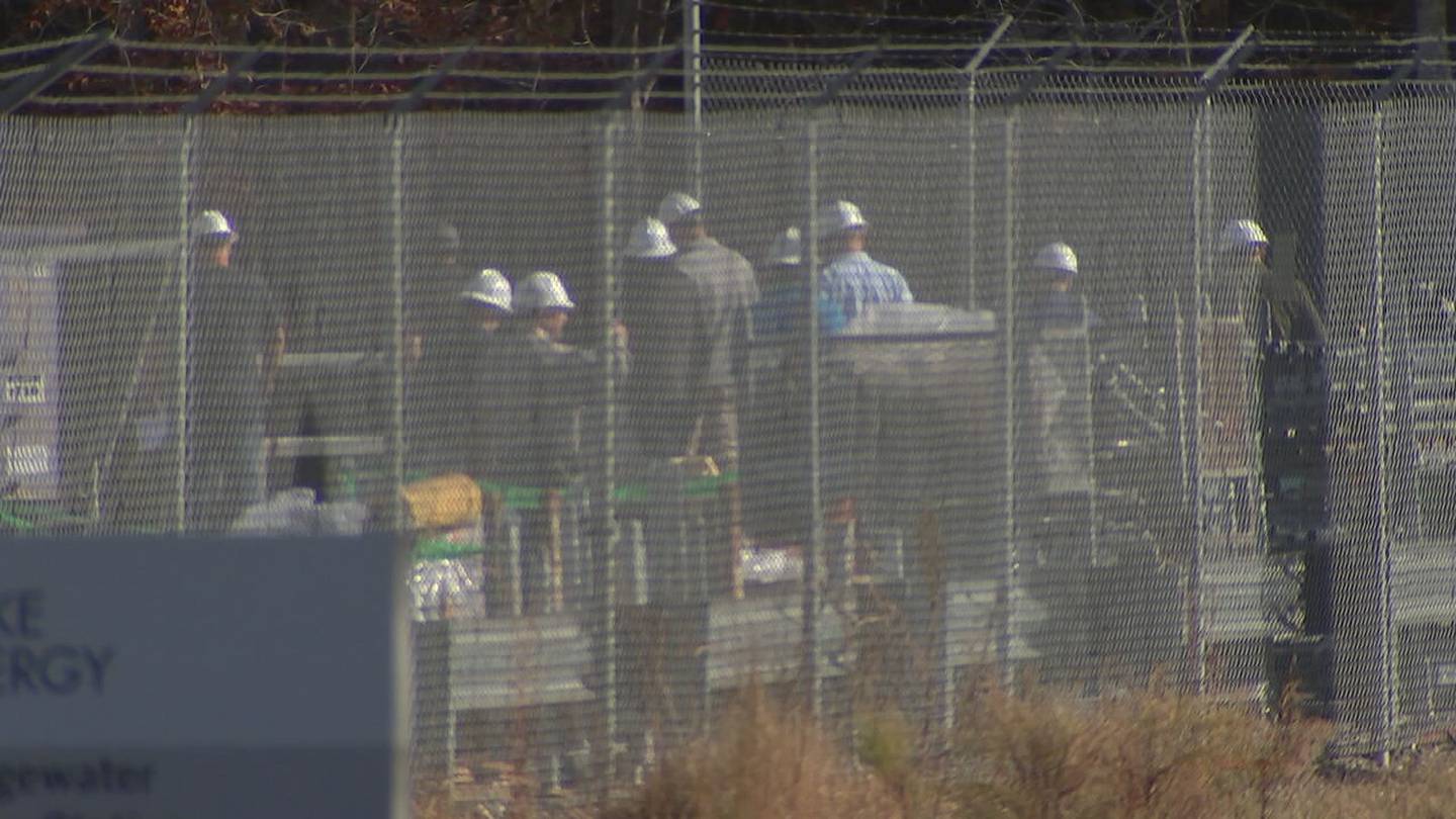 Duke Energy monitoring water levels on Lake James  WSOC TV [Video]