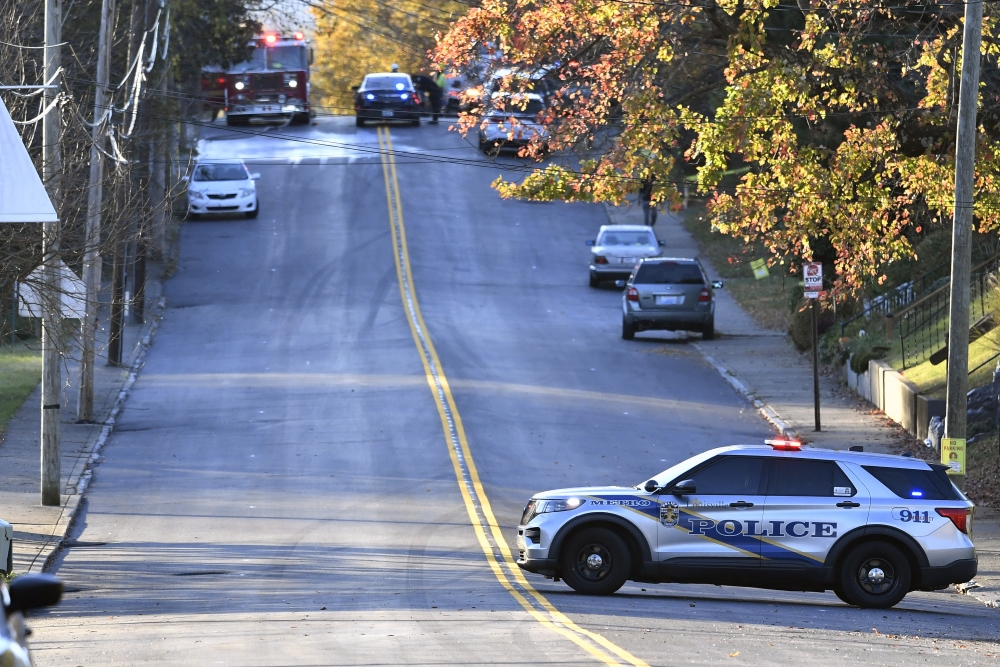 Explosion at Kentucky business injures 11 workers, shatters windows in surrounding neighborhood [Video]