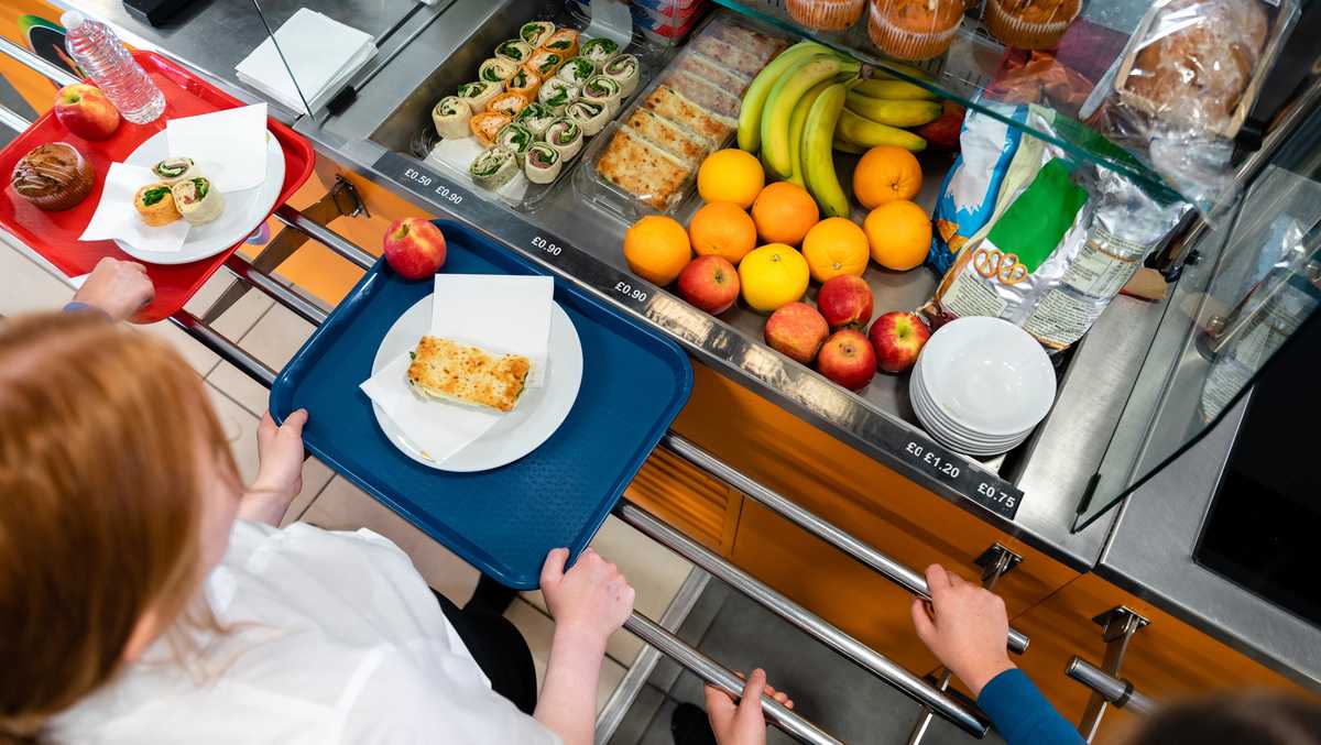 USDA bans school lunch fees for low-income families [Video]