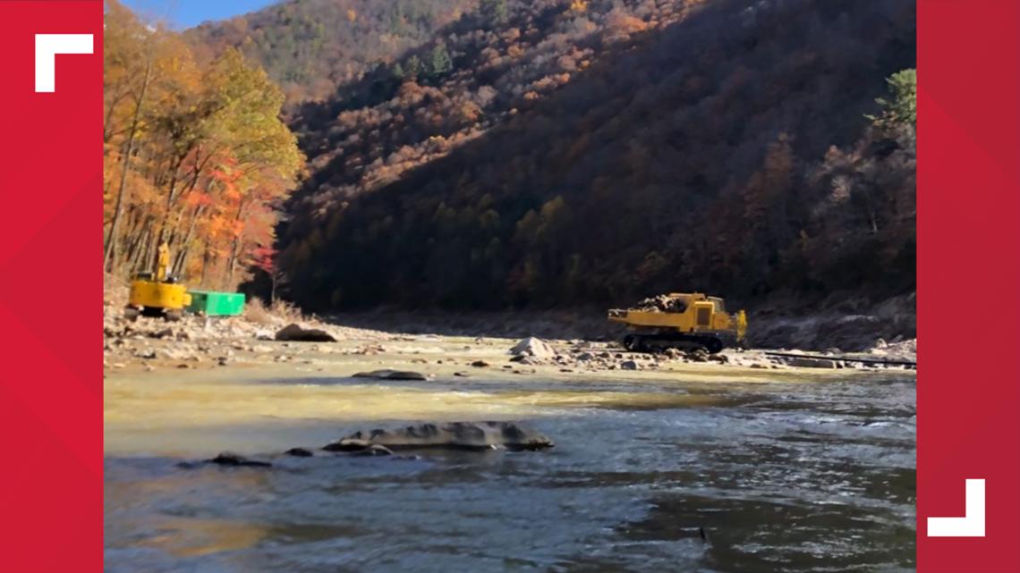 Conservation groups sue federal agencies, claiming they let company harm Nolichucky River Gorge while repairing rail line [Video]