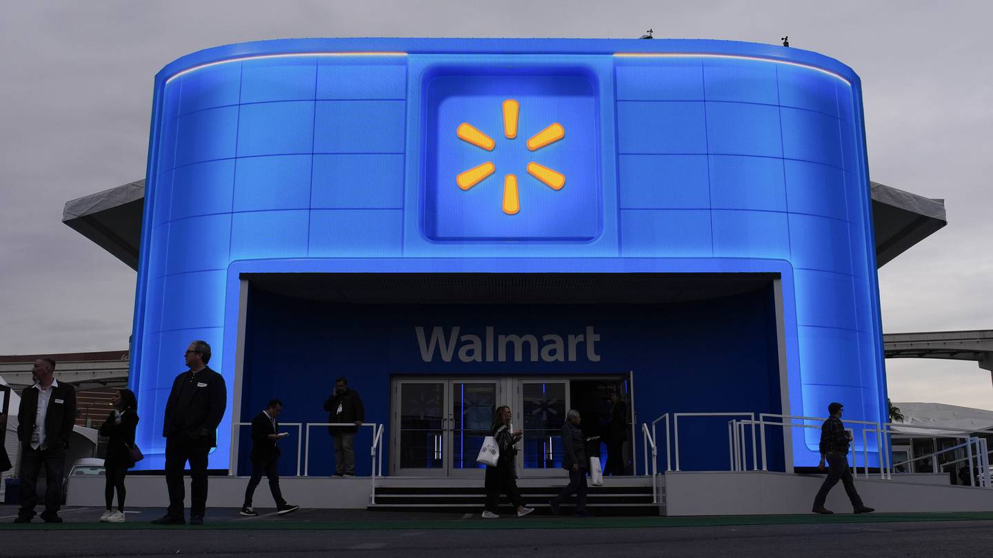 Walmart heads into official start of holiday season with strong momentum after robust 3Q results  Boston 25 News [Video]