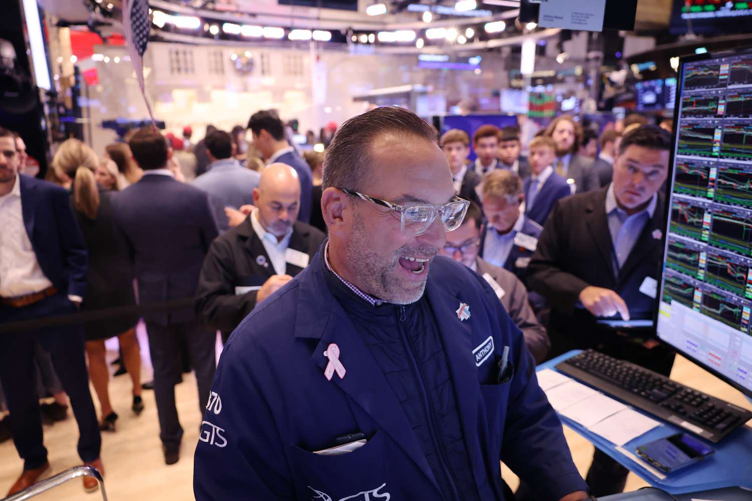 S&P 500 Could Hit 6500 by End of 2025, Goldman Sachs, Morgan Stanley Say [Video]