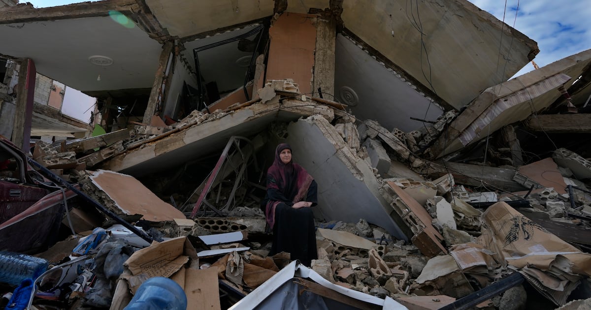 Displaced families in Lebanon who return home are faced with piles of rubble  WSOC TV [Video]