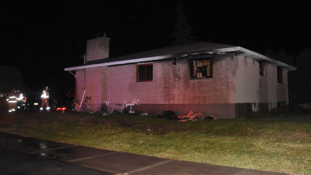 Eight students displaced following bedroom fire in Nepean [Video]