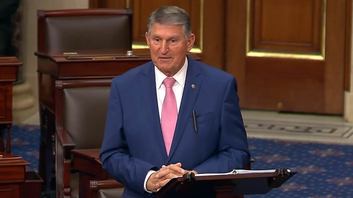 Joe Manchin chokes back tears in his final Senate speech with a warning to Democrats facing a bleak future [Video]