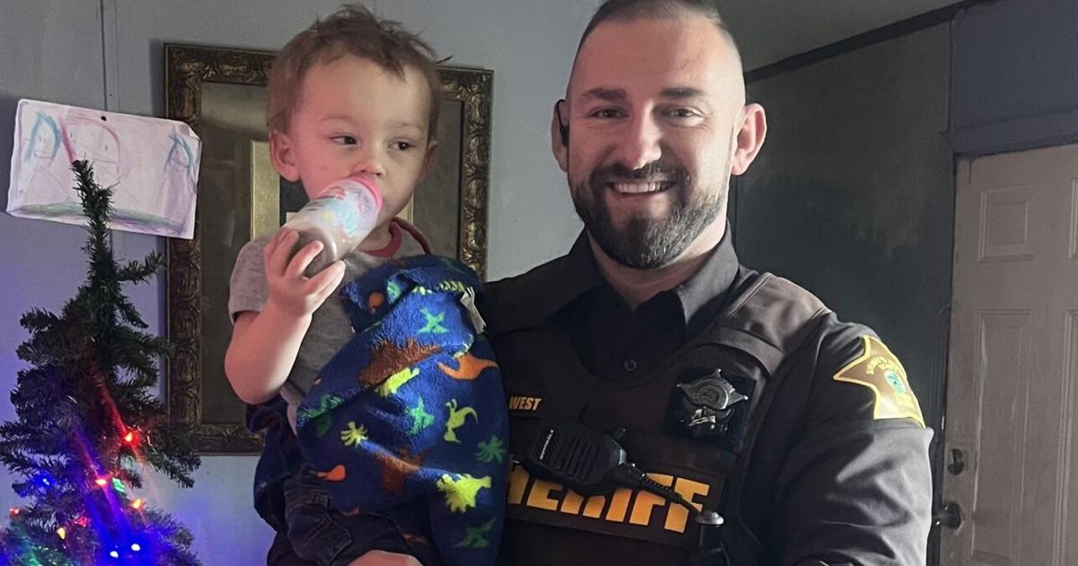 Scott County sheriff deputy saves 2-year-old’s life with anti-choking device on Black Friday | News from WDRB [Video]