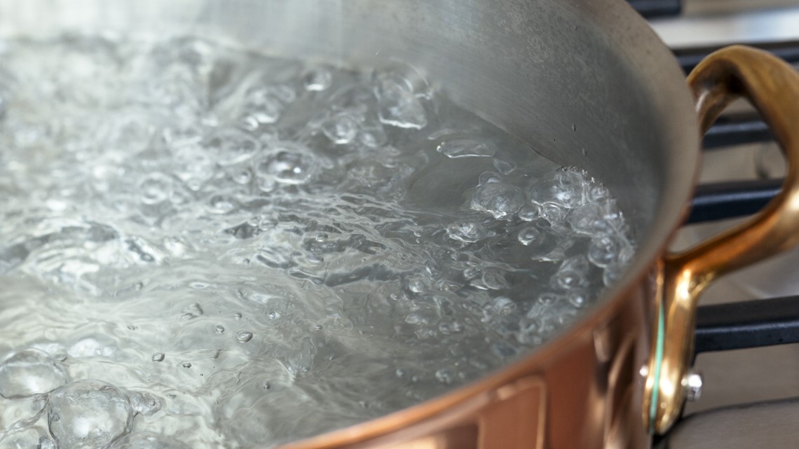 Forsyth County businesses, homes under boil water alert | More Details [Video]