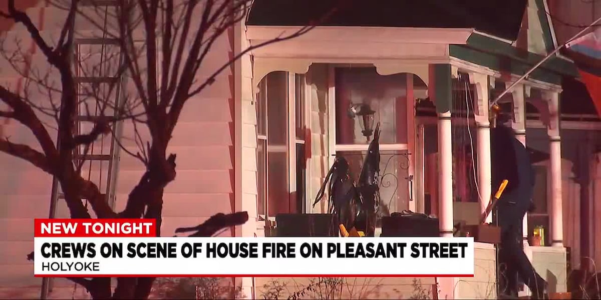 Fire damages home on Pleasant Street in Holyoke [Video]