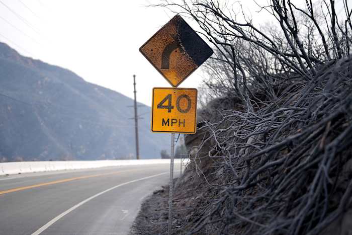 Calmer winds and rising humidity help firefighters battle Malibu blaze [Video]