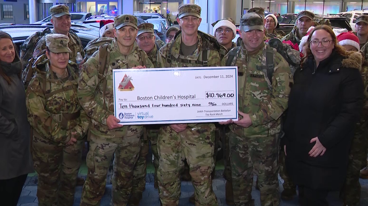 Mass. National Guard delivers holiday cheer to Boston Children’s Hospital [Video]