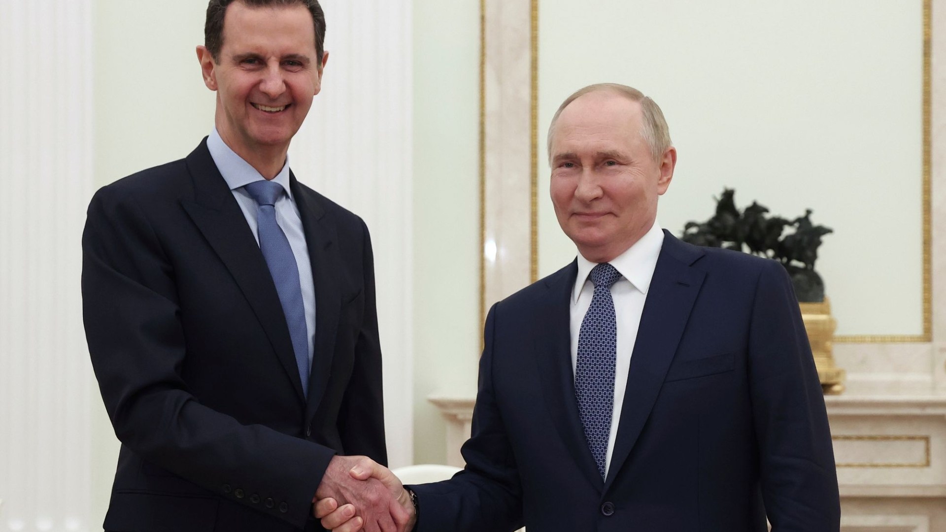 Body doubles, decoy choppers & disappearing jets exactly how DID Putin sneak Assad out of Syria with moments to spare? [Video]