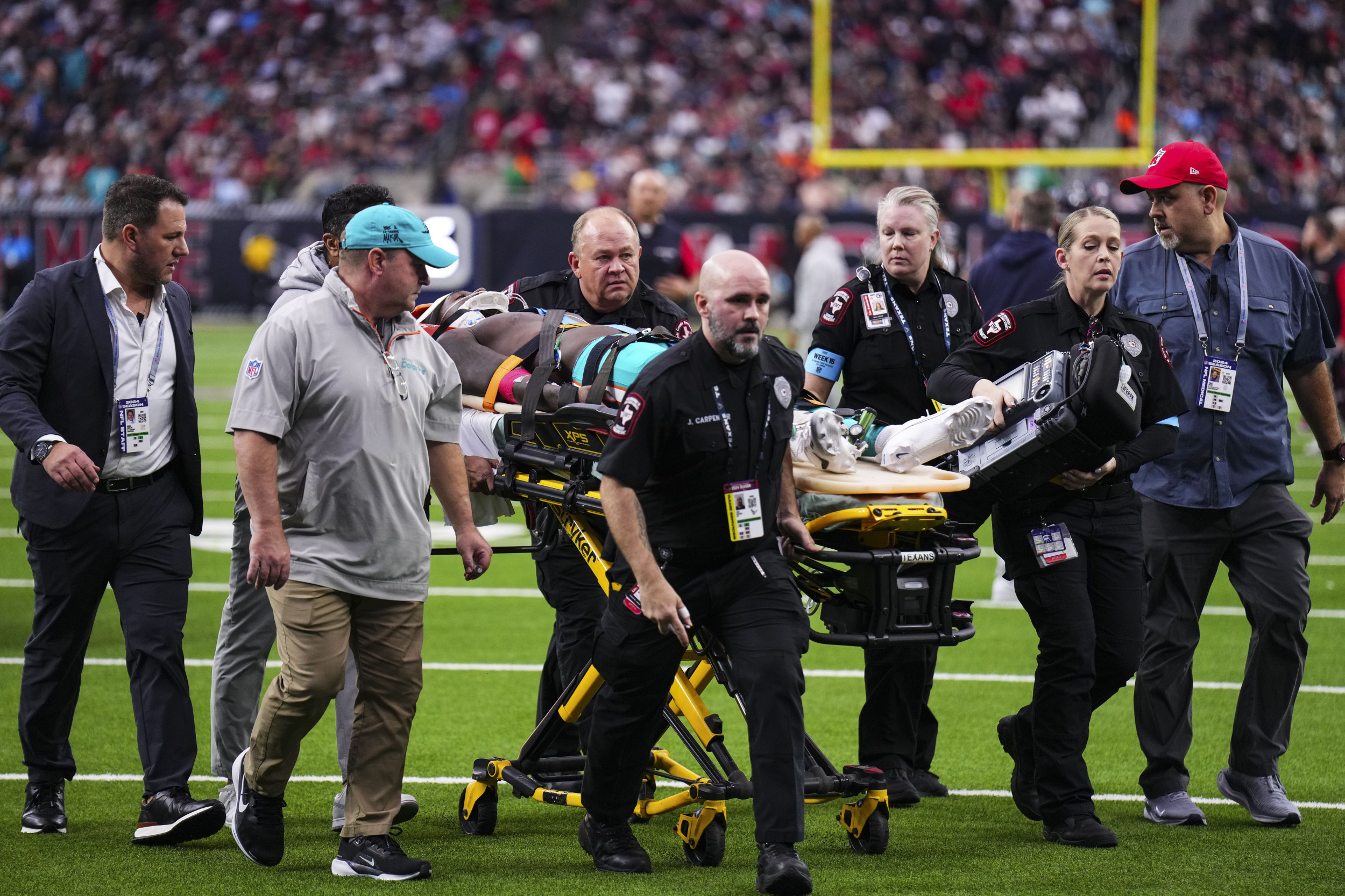 Dolphins’ Grant DuBose Expected to Return Home Following Scary Head Injury [Video]