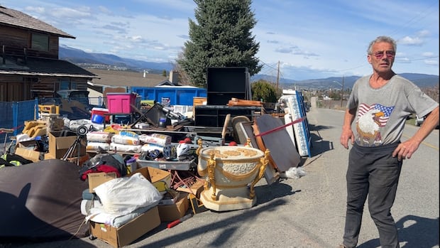 Kelowna senior evicted as city prepares to demolish his home [Video]