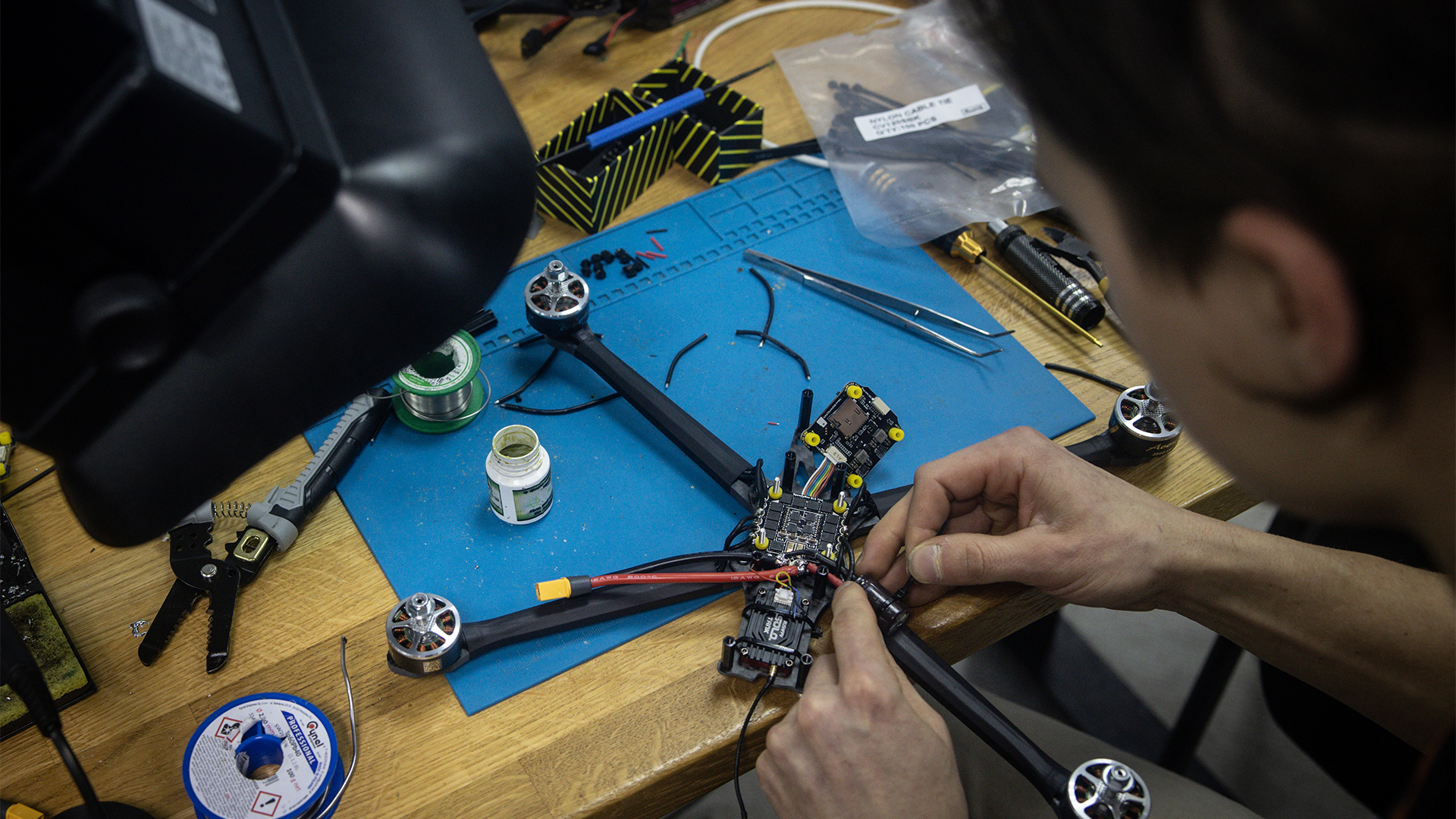 Inside Ukraines gritty fight to build drones without Chinese support [Video]