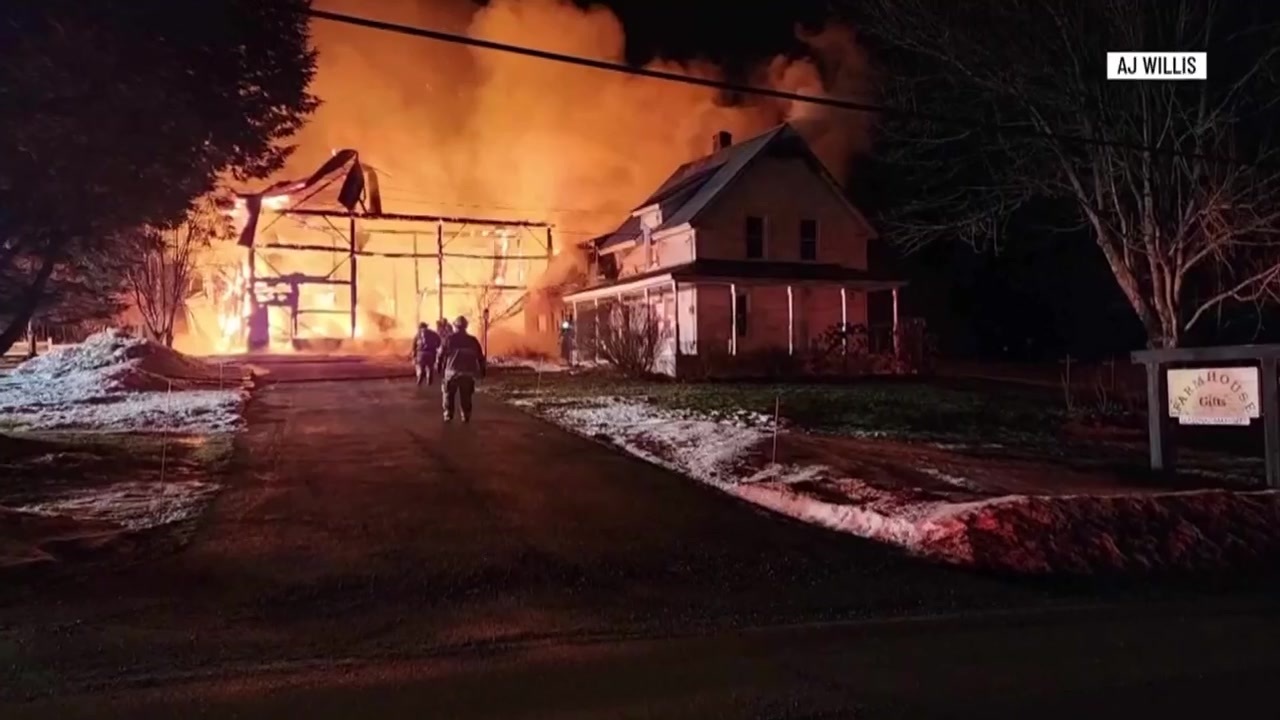 3 Maine teenagers save couple from burning barn – Boston News, Weather, Sports [Video]