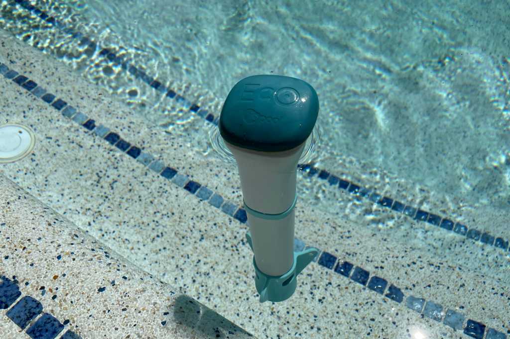 ioPool Eco Start Water Monitor review: Pool conditions in real time [Video]