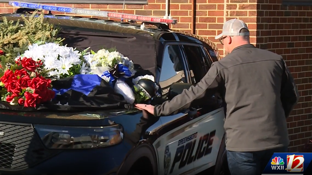 Florist creates wreath for Officer Horan’s funeral service [Video]