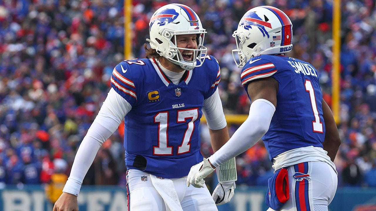 Josh Allen leads Bills to dominant playoff win over Broncos [Video]