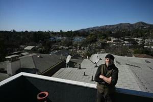 Stubborn janitor camps out amid rubble of Los Angeles fires [Video]