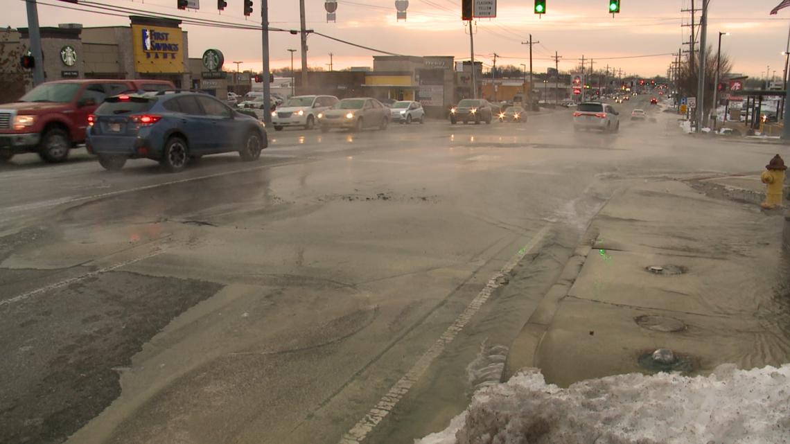 Water-main break reported on busy street in southern Indiana [Video]