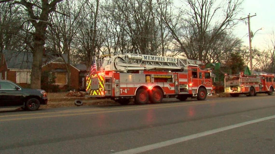 Memphis firefighters battle several fires overnight across city [Video]